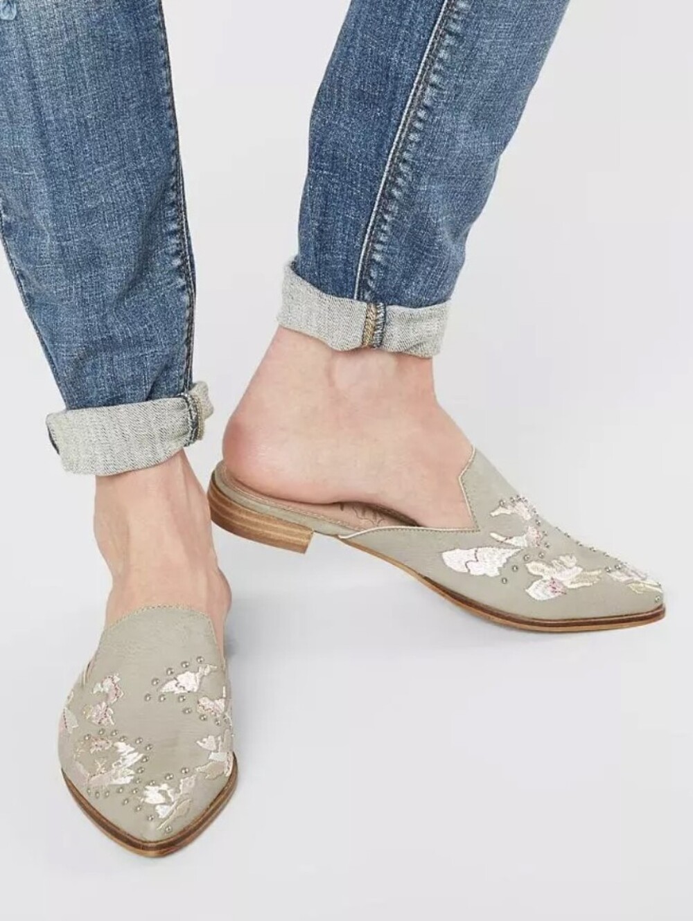 MiMi Miranda mules Size 7